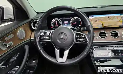 Mercedes-Benz E-Class 2020 2.0 Автомат в Москве № 160743, миниатюра 6