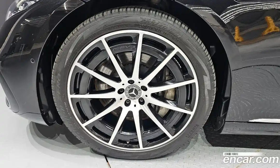 Mercedes-Benz EQS 2023 0.3 Автомат в Москве № 161302, фото 2