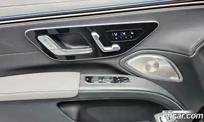 Mercedes-Benz EQS 2023 0.3 Автомат в Москве № 161302, миниатюра 6