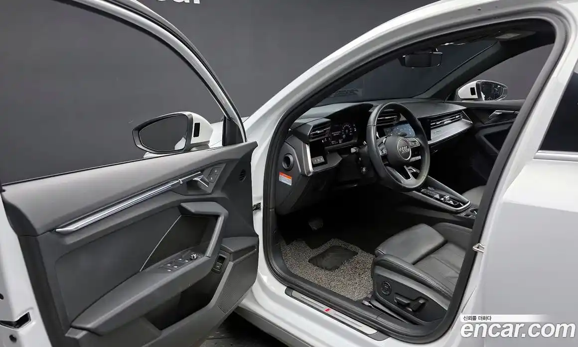 Audi A3 2023 2.0 Автомат в Москве № 162577, фото 3