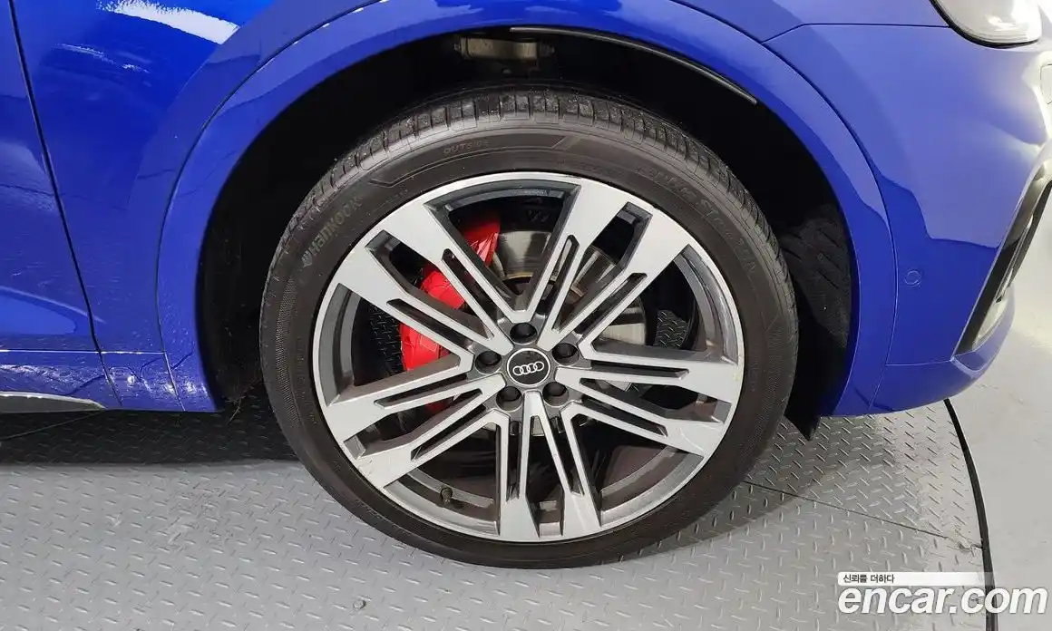 Audi SQ5 2021 3.0 Автомат в Москве № 163316, фото 9