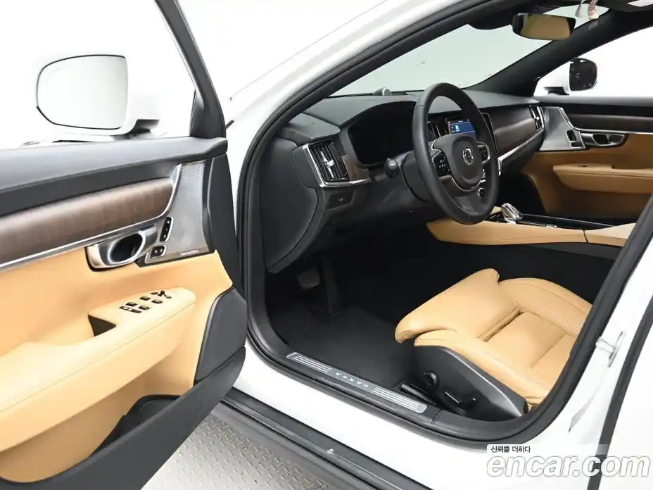 Volvo V90 2024 2.0 Автомат в Москве № 164177, фото 11