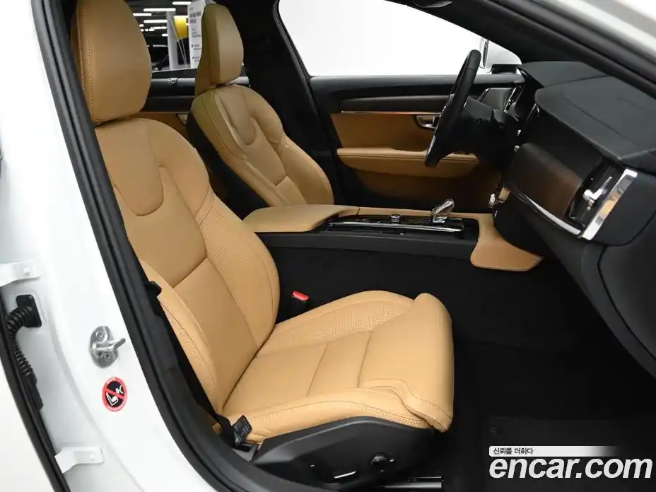 Volvo V90 2024 2.0 Автомат в Москве № 164177, фото 10