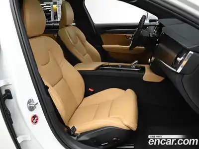 Volvo V90 2024 2.0 Автомат в Москве № 164177, миниатюра 10
