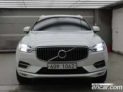 Volvo XC60 2019 2.0 Автомат в Москве № 164413, миниатюра 2