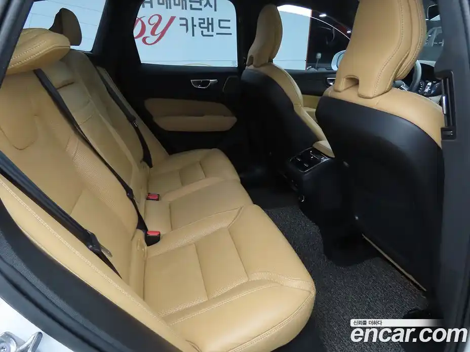 Volvo XC60 2019 2.0 Автомат в Москве № 164413, фото 6