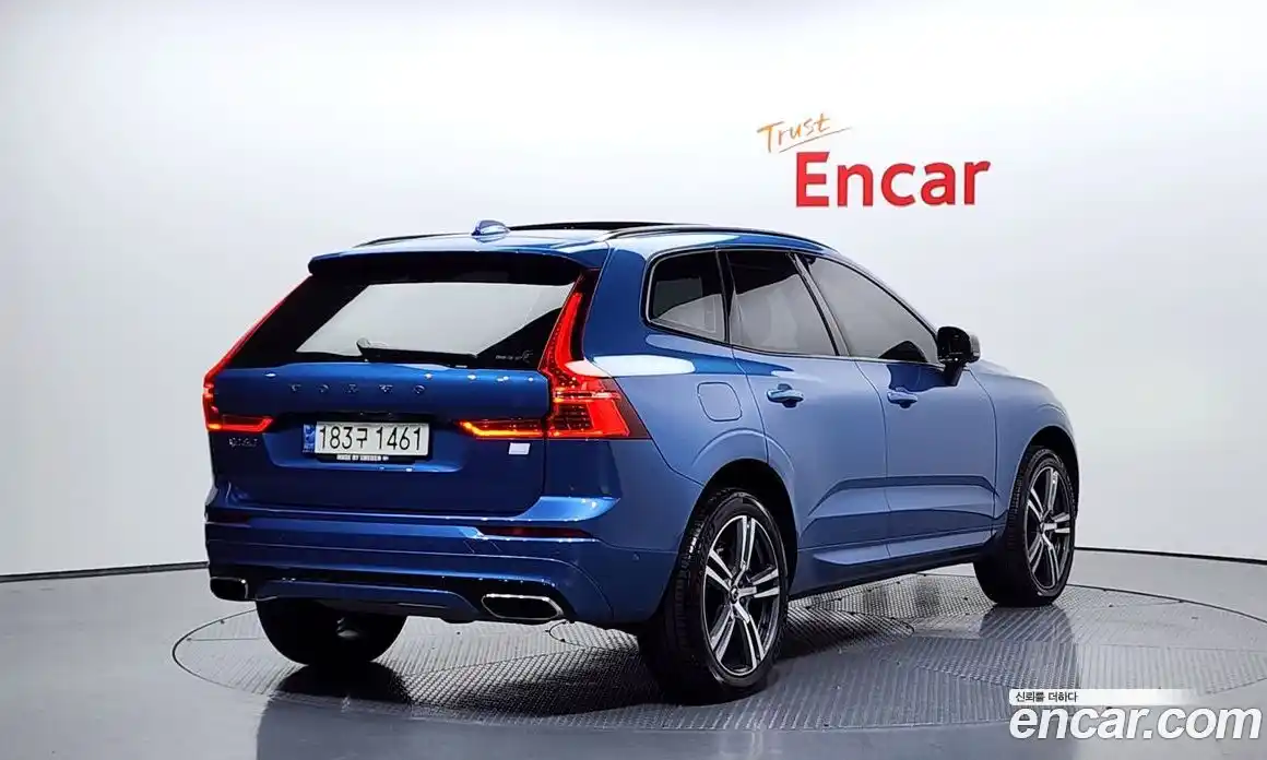 Volvo XC60 2021 2.0 Автомат в Москве № 164624, фото 7