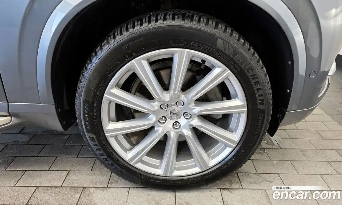 Volvo XC90 2018 2.0 Автомат в Москве № 164669, фото 1