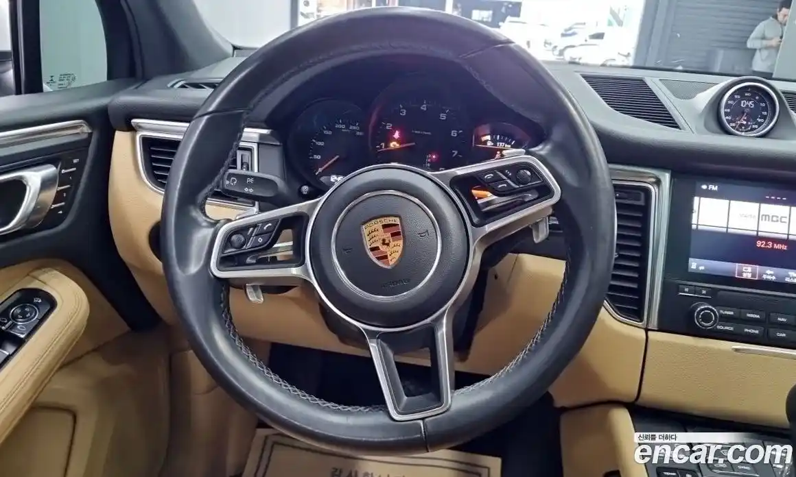 Porsche Macan 2018 2.0 Автомат в Москве № 165126, фото 6