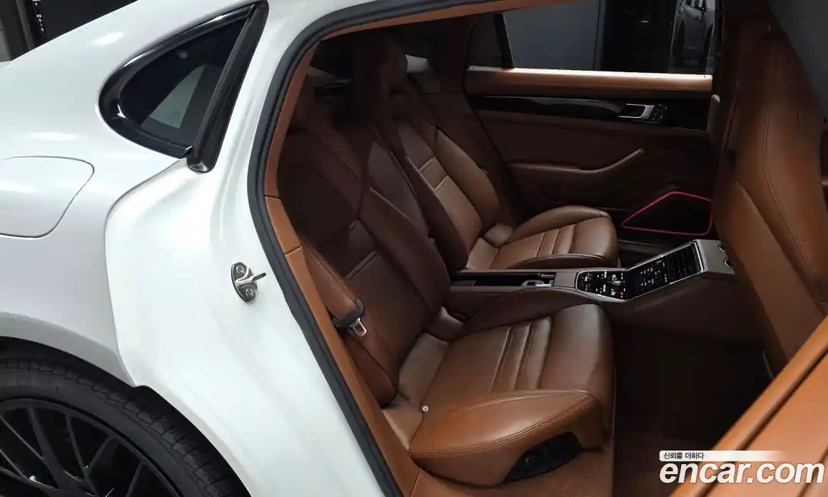 Porsche Panamera 2022 2.9 Автомат в Москве № 165248, фото 11