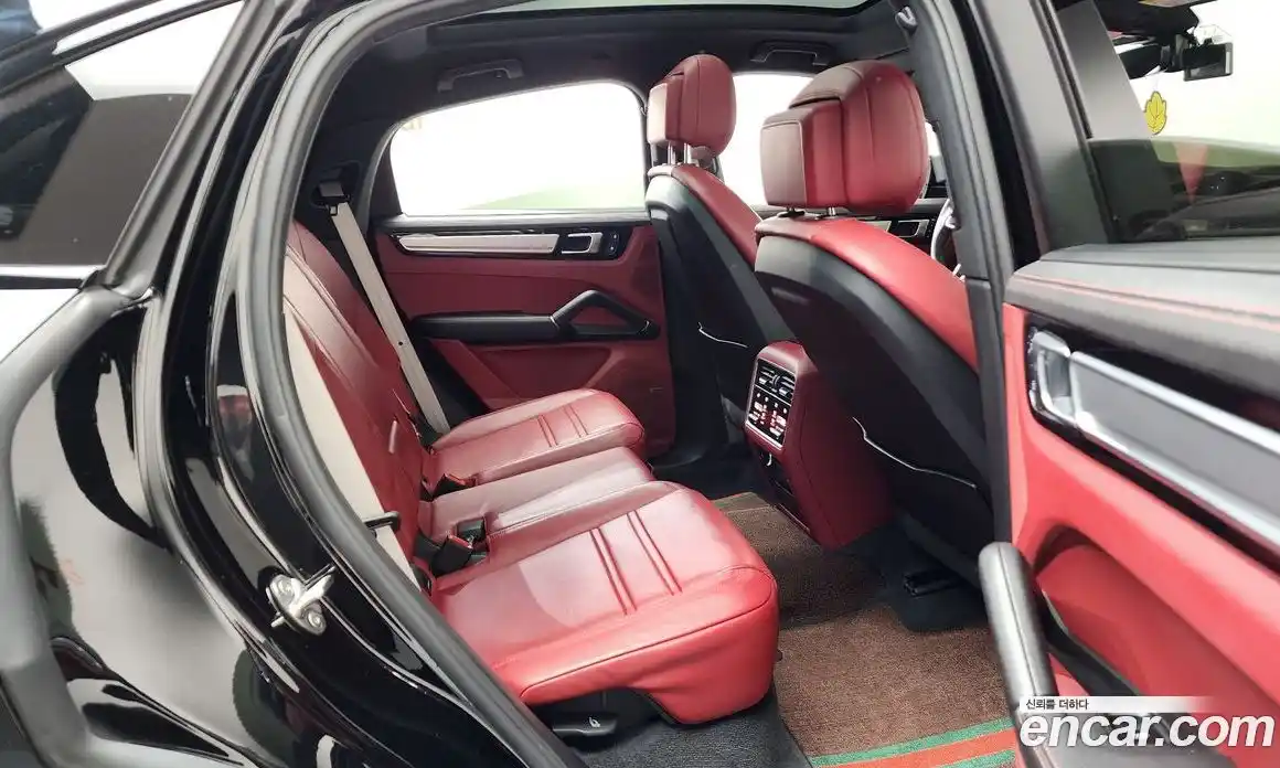 Porsche Cayenne 2023 3.0 Автомат в Москве № 165513, фото 20