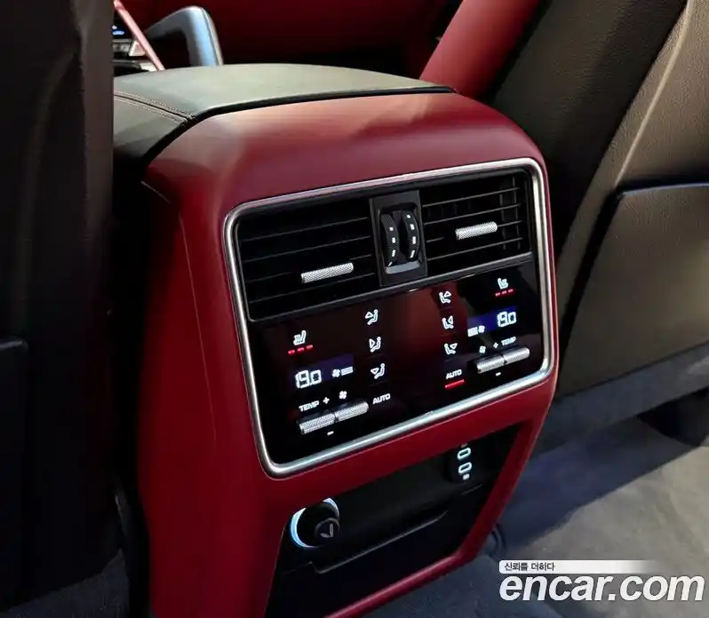 Porsche Cayenne 2021 3.0 Автомат в Москве № 165732, фото 18