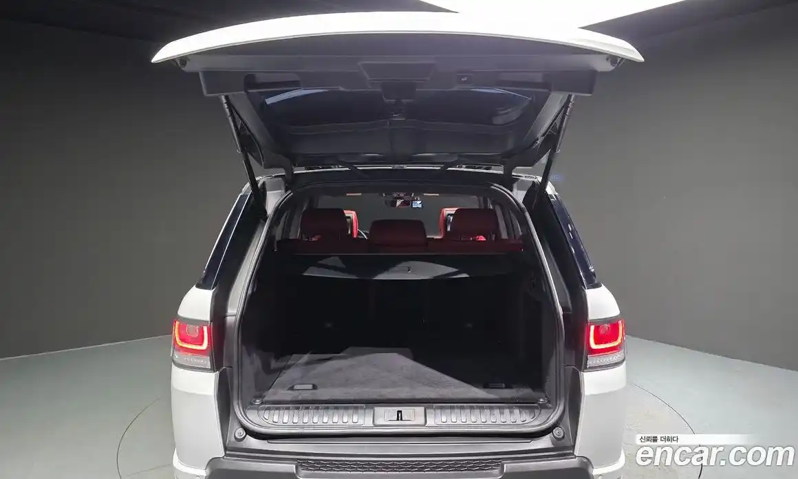 Land Rover Range-Rover Sport 2017 3.0 Автомат в Москве № 166431, фото 14