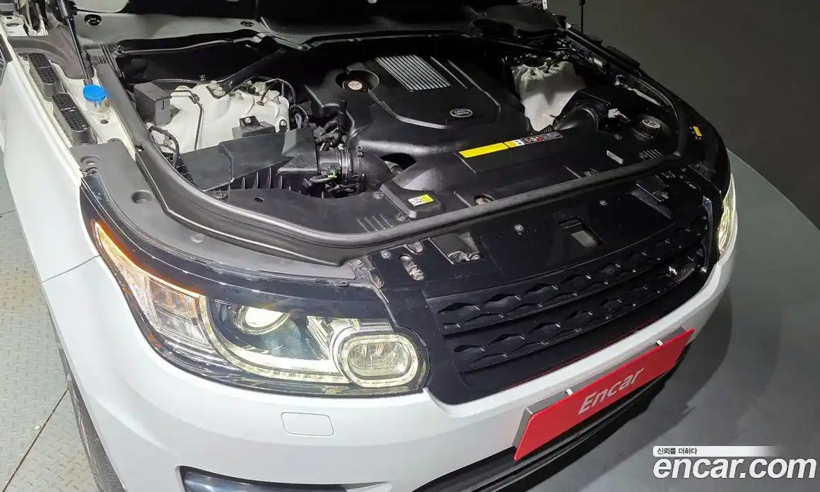 Land Rover Range-Rover Sport 2017 3.0 Автомат в Москве № 166431, фото 3