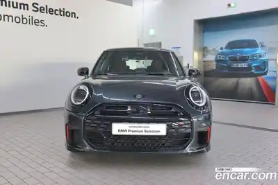Mini Cooper 2025 2.0 Автомат в Москве № 167344, миниатюра 3