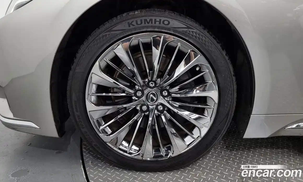 Lexus LS 2021 3.4 Автомат в Москве № 168136, фото 3