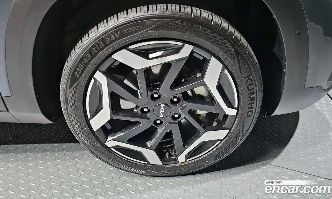 Kia Seltos 2025 1.6 Автомат в Москве № 16933, фото 3