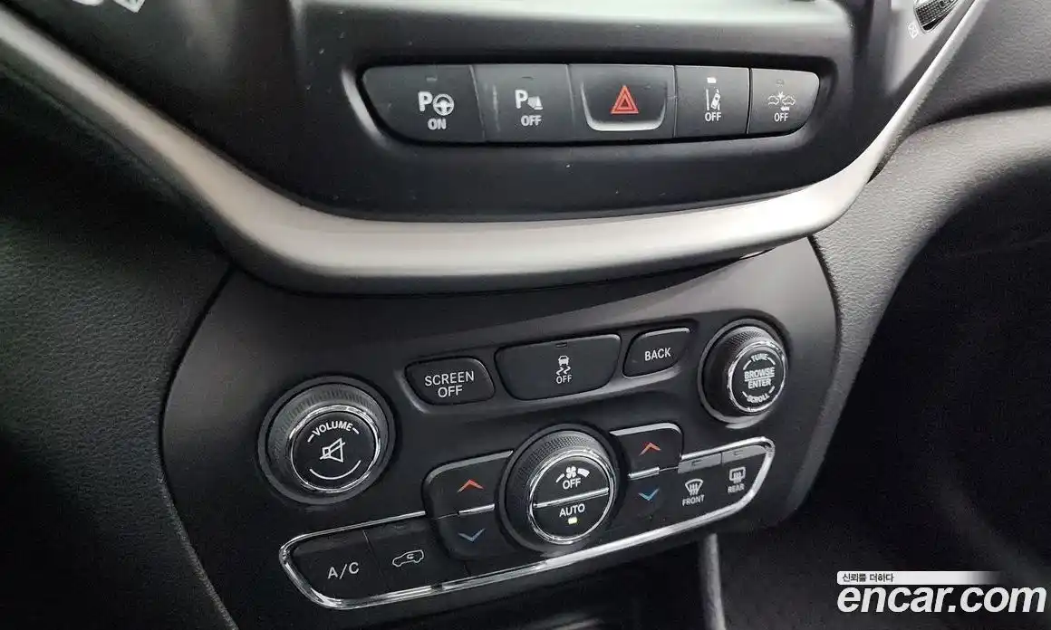 Jeep Cherokee 2017 2.4 Автомат в Москве № 169771, фото 15