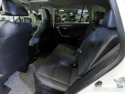 Toyota RAV4 2023 2.5 Вариатор в Москве № 170158, миниатюра 7