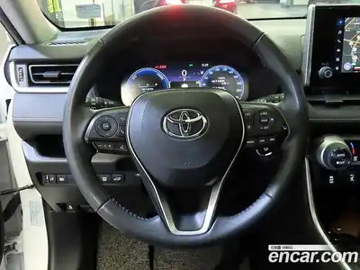 Toyota RAV4 2023 2.5 Вариатор в Москве № 170158, миниатюра 8