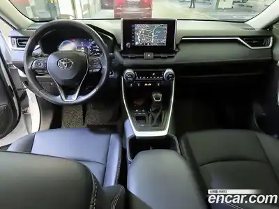 Toyota RAV4 2023 2.5 Вариатор в Москве № 170158, миниатюра 10