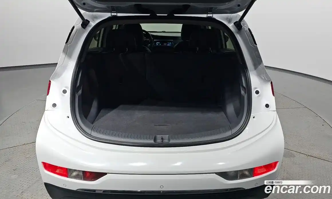 Chevrolet Bolt EV 2020 0.2 Автомат в Москве № 173459, фото 19