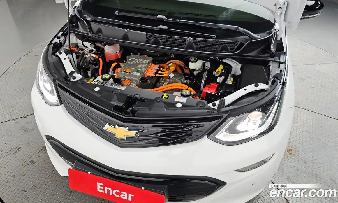 Chevrolet Bolt EV 2020 0.2 Автомат в Москве № 173459, фото 2