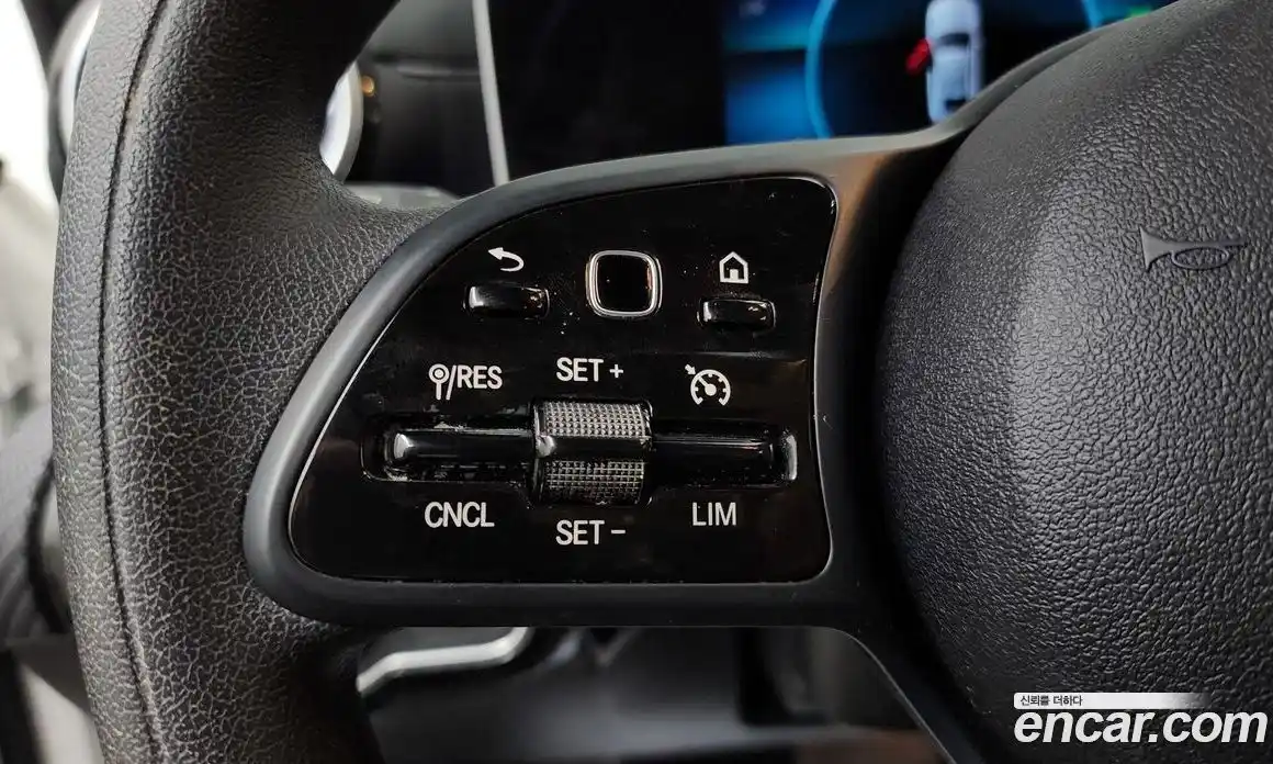 Mercedes-Benz A-Class 2020 2.0 Автомат в Москве № 176818, фото 2