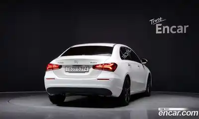 Mercedes-Benz A-Class 2020 2.0 Автомат в Москве № 176818, миниатюра 10