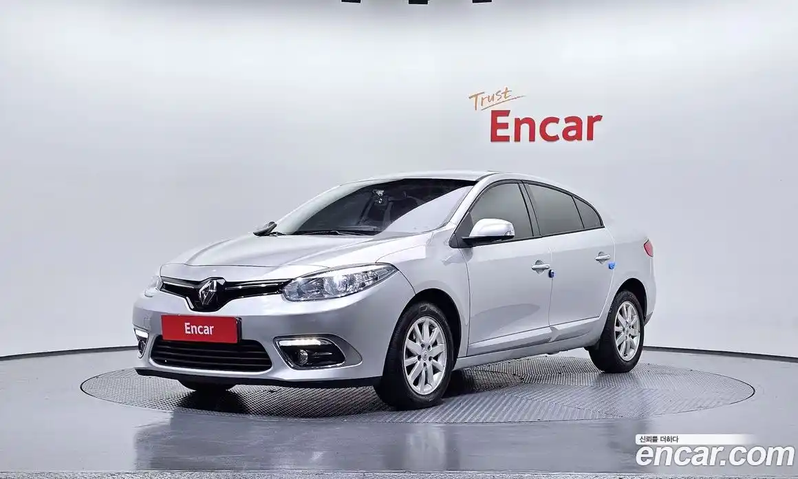 Renault SM3 2010 1.6 Автомат в Москве № 182905, фото 16