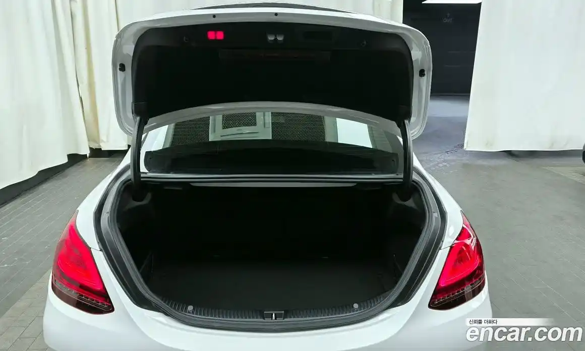 Mercedes-Benz C-Class 2021 2.0 Автомат в Москве № 184246, фото 20