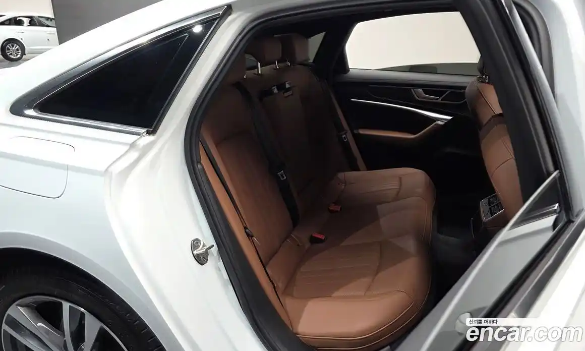 Audi A6 2023 2.0 Автомат в Москве № 187869, фото 19