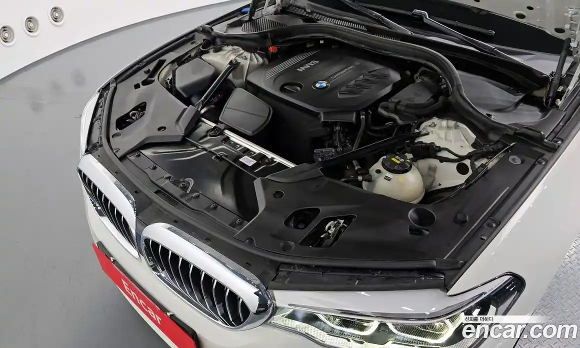 BMW 5-Series 2018 2.0 Автомат в Москве № 192650, фото 15