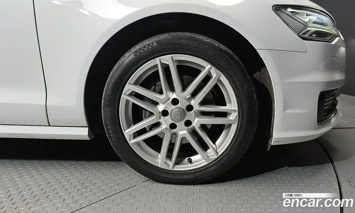 Audi A6 2016 2.0 Автомат в Москве № 193268, фото 18