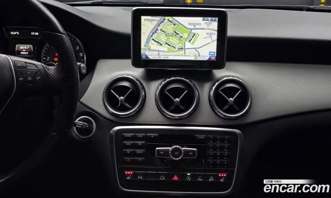 Mercedes-Benz GLA-Class 2015 2.1 Автомат в Москве № 194642, фото 1