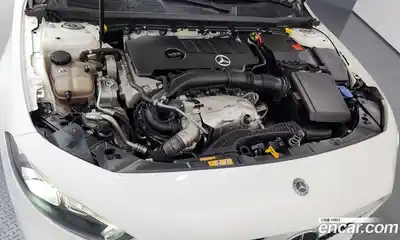 Mercedes-Benz A-Class 2021 2.0 Автомат в Москве № 195072, миниатюра 5