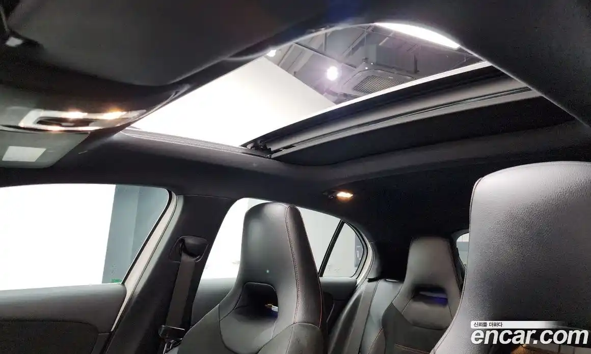 Mercedes-Benz A-Class 2021 2.0 Автомат в Москве № 195072, фото 9