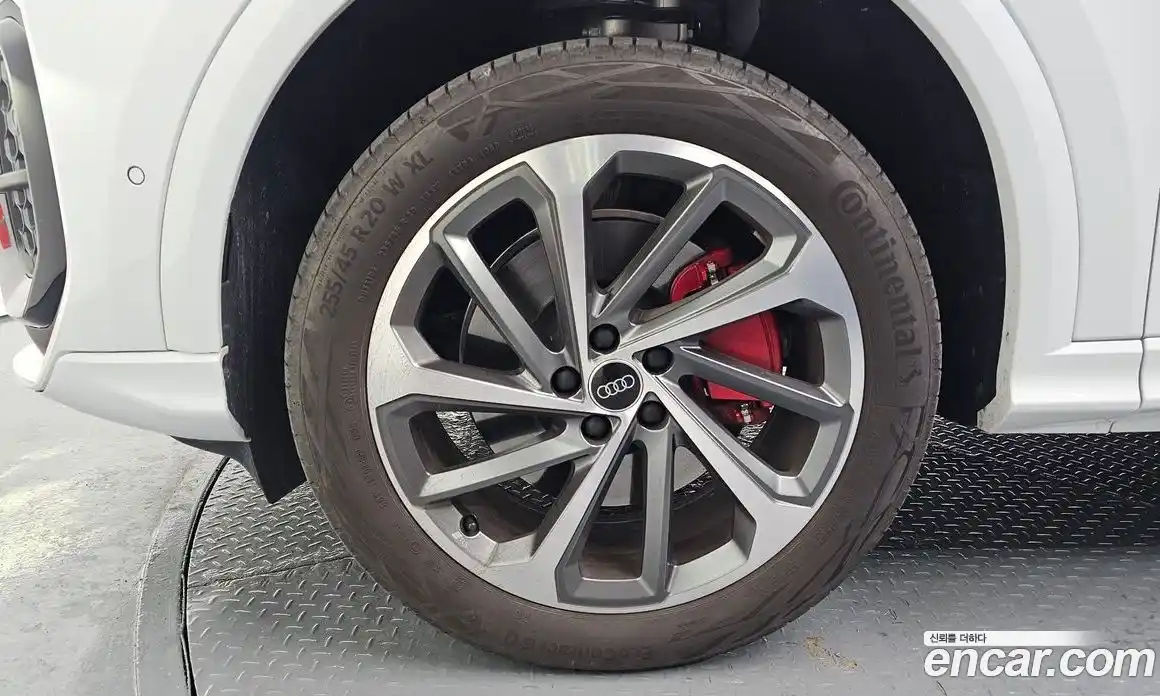 Audi Q5 2025 2.0 Автомат в Москве № 195901, фото 5