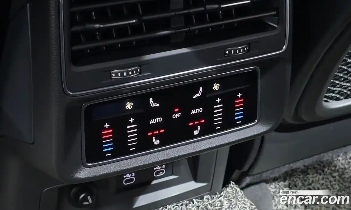 Audi Q8 2021 3.0 Автомат в Москве № 196323, фото 19