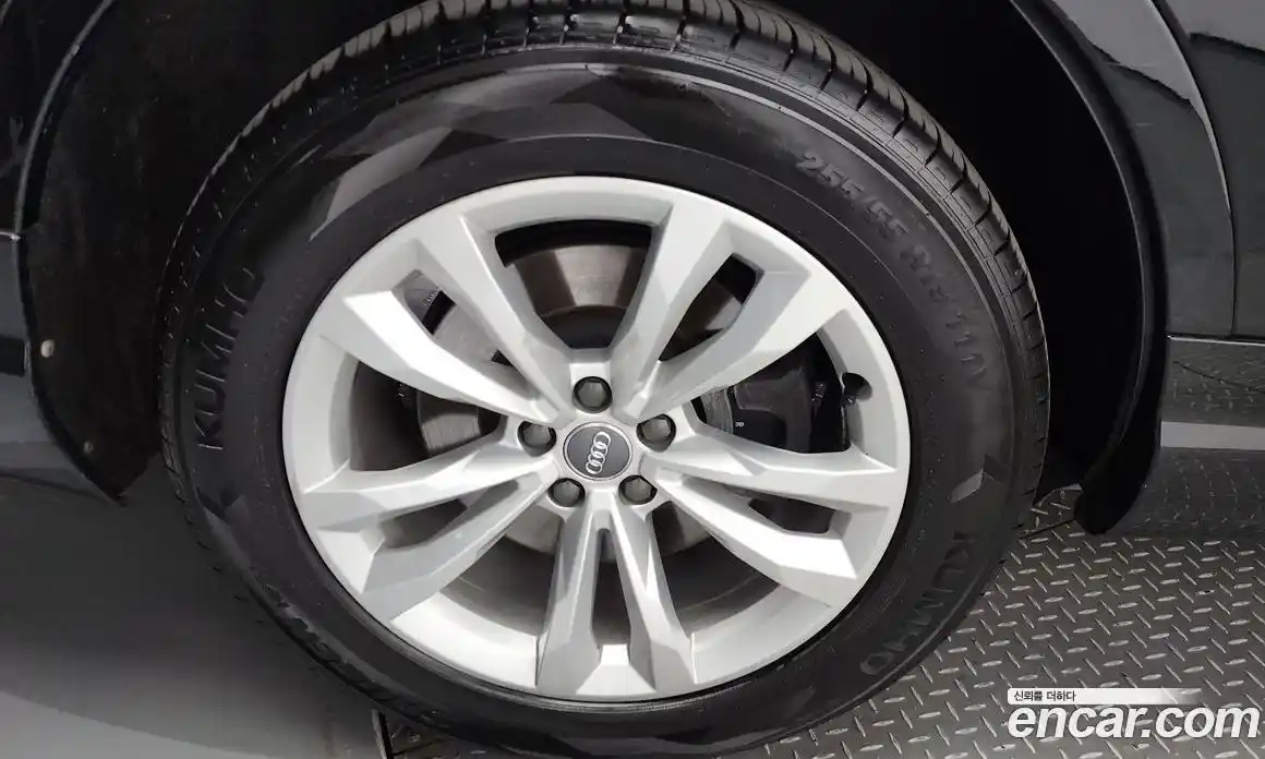 Audi Q7 2016 3.0 Автомат в Москве № 196563, фото 5