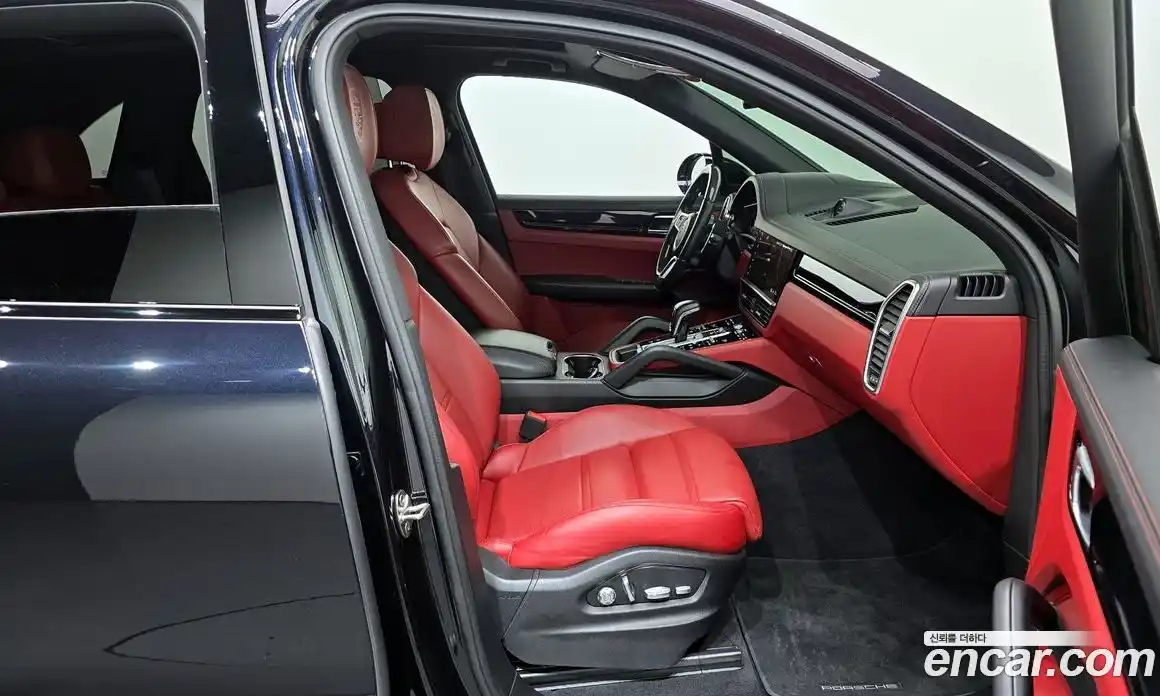 Porsche Cayenne 2021 3.0 Автомат в Москве № 197325, фото 11