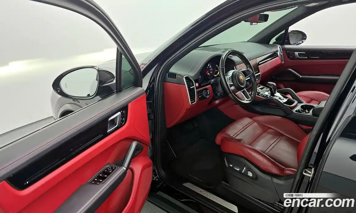 Porsche Cayenne 2021 3.0 Автомат в Москве № 197325, фото 17