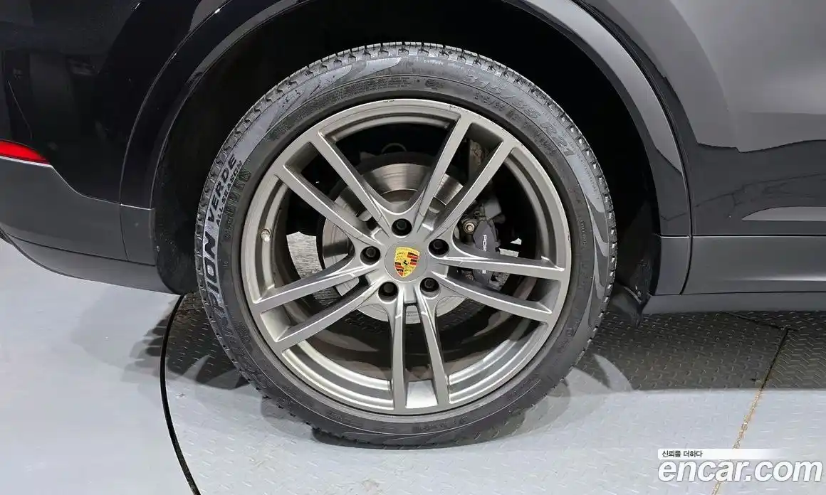 Porsche Cayenne 2021 3.0 Автомат в Москве № 197325, фото 19