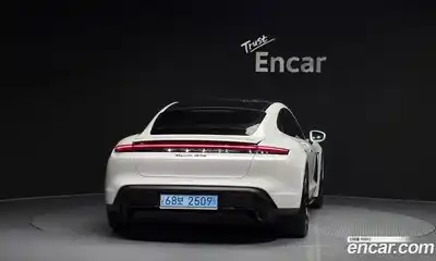 Porsche Taycan 2023 0.1 Автомат в Москве № 197422, миниатюра 4