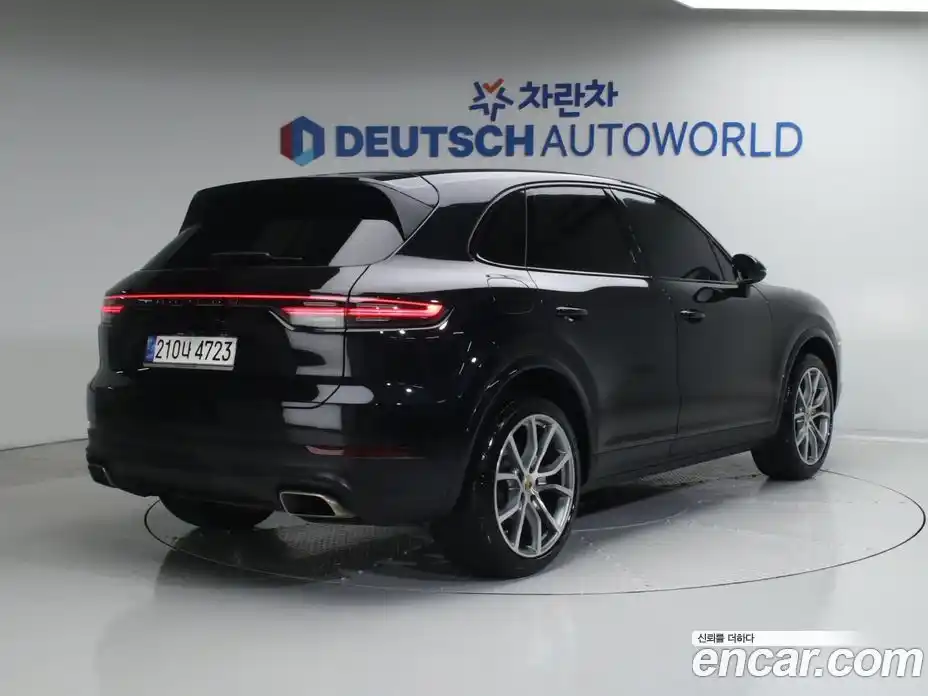 Porsche Cayenne 2019 3.0 Автомат в Москве № 197969, фото 2