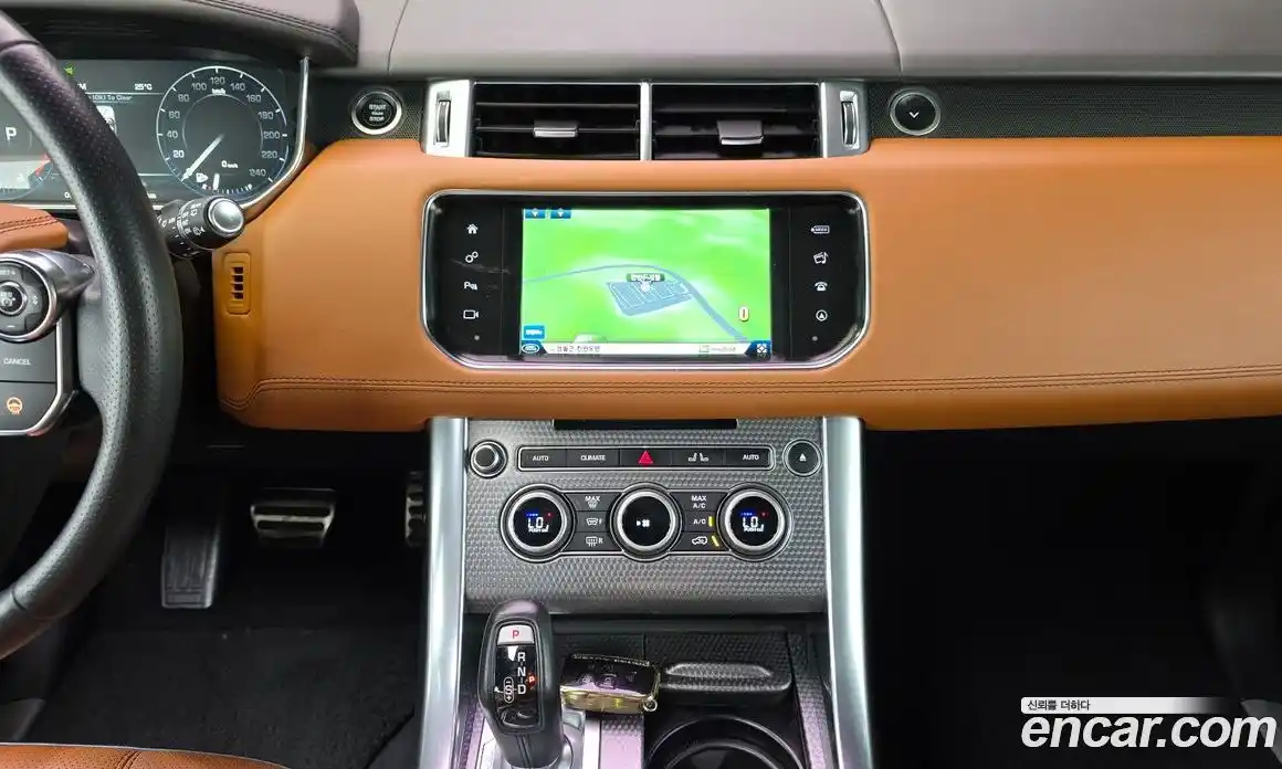 Land Rover Range-Rover Sport 2016 3.0 Автомат в Москве № 198173, фото 16