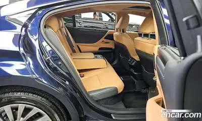 Lexus ES 2024 2.5 Автомат в Москве № 198818, миниатюра 6