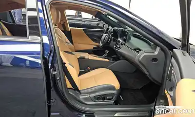 Lexus ES 2024 2.5 Автомат в Москве № 198818, миниатюра 8