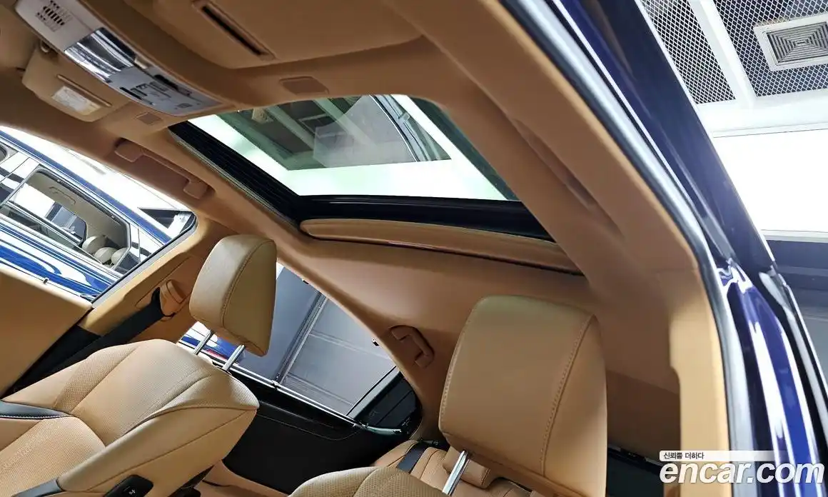 Lexus ES 2024 2.5 Автомат в Москве № 198818, фото 9