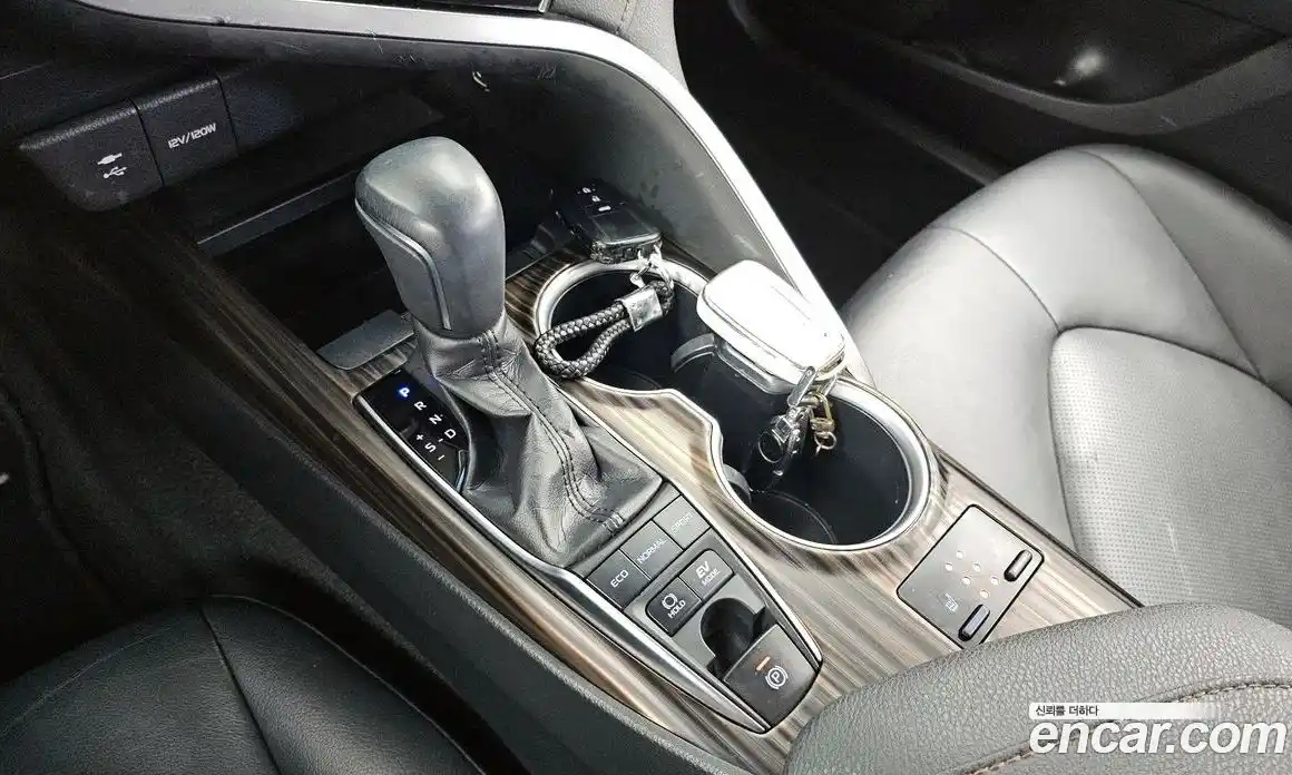 Toyota Camry 2018 2.5 Автомат в Москве № 199668, фото 11